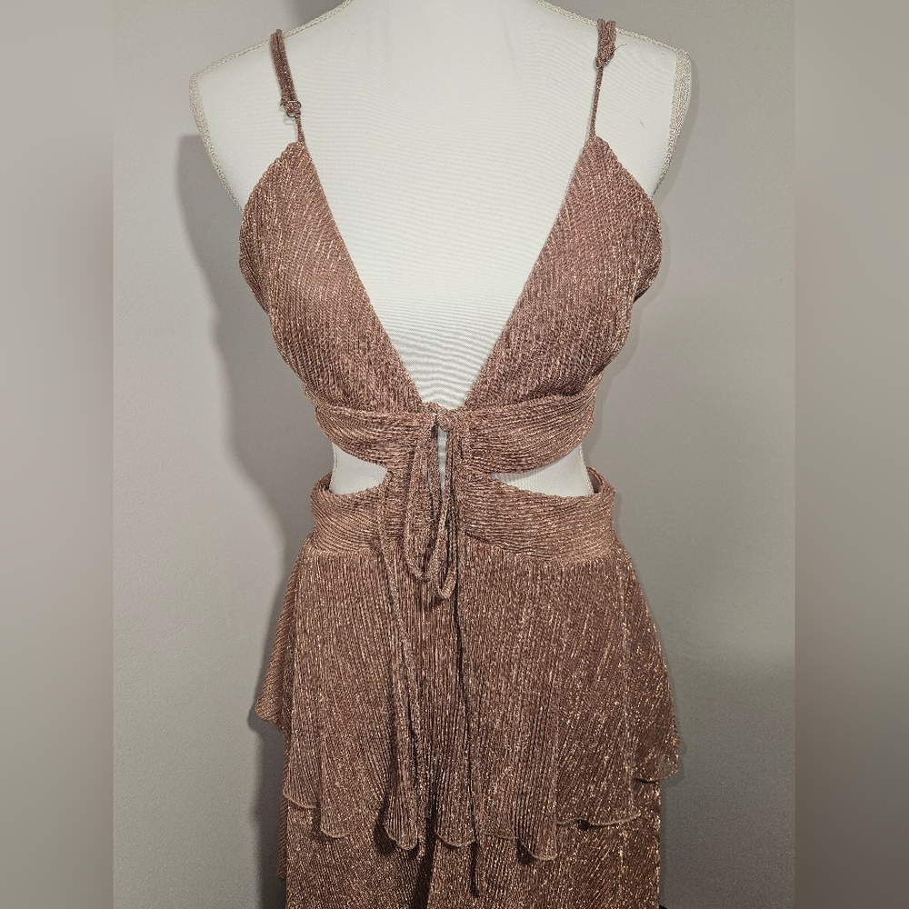 Line & Dot Elegant Shimmer Brown Backless Tiered Party Maxi Dress Womens Size M - Picture 2 of 10